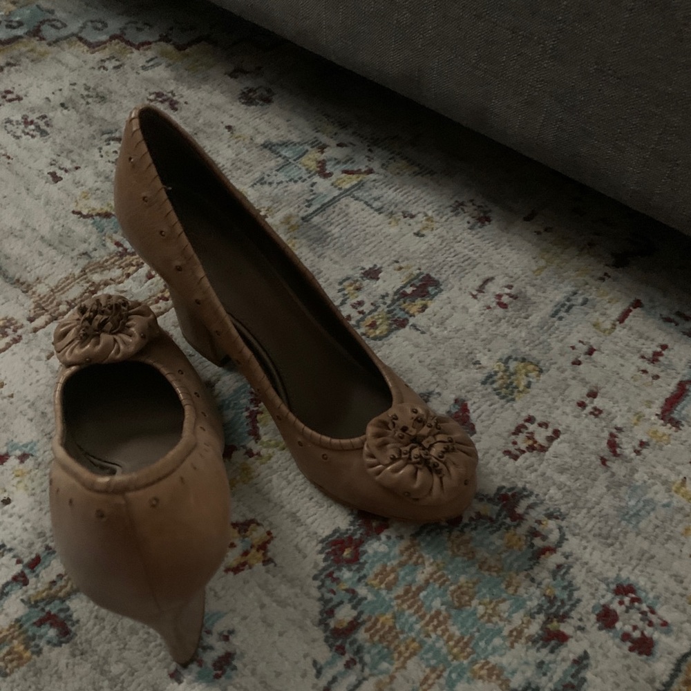 B Makowsky Heels